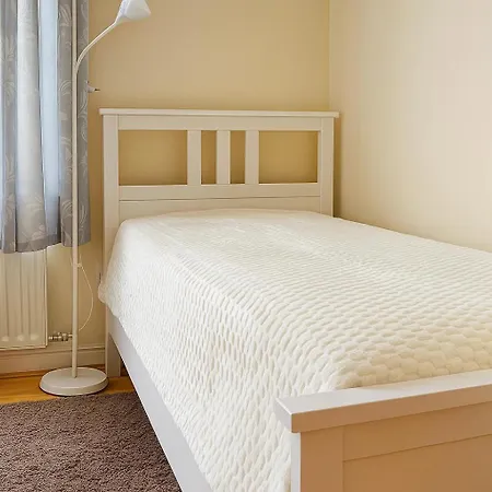 Slavia * Castleknock